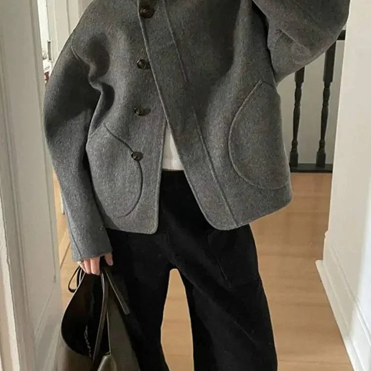 Courtney | Oversized Woljack s asymetrickým zapínáním a velkými kapsami