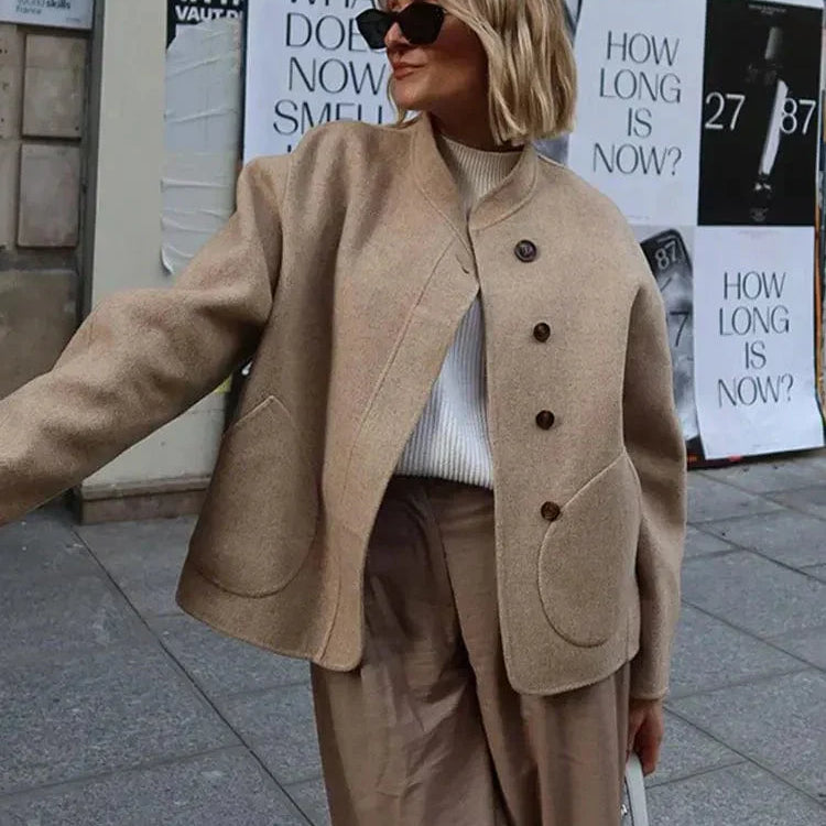 Courtney | Oversized Woljack s asymetrickým zapínáním a velkými kapsami
